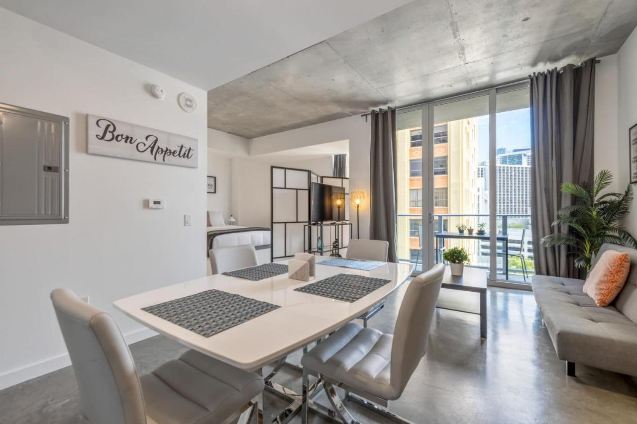 Appartement Cozy Downtown Pad- Luxe Rooftop Pool Gym And