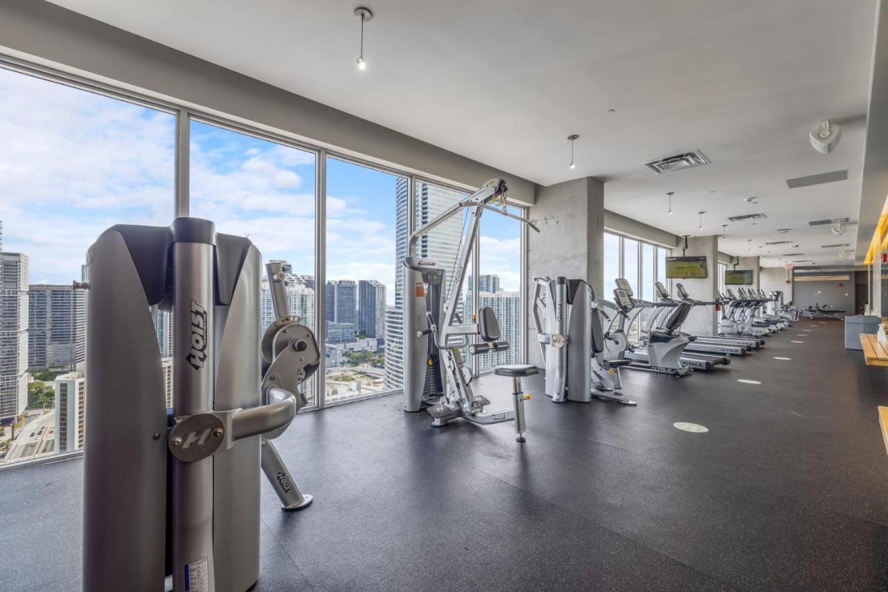 Cozy Downtown Pad- Luxe Rooftop Pool Gym And Appartement *