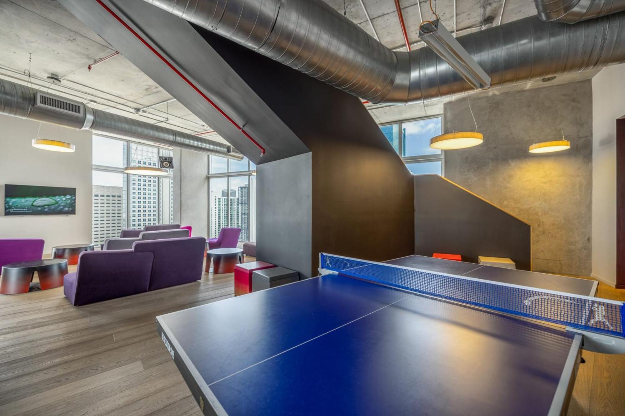 Appartement Cozy Downtown Pad- Luxe Rooftop Pool Gym And Miami